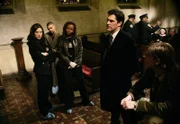 Criminal Minds Season1, regie USA 2005, Darsteller  CRIMINAL MINDS - "A Real Rain" - The similar brutal murders of a New York City Cab driver, a young woman, and a priest lead the police to suspect they have a serial killer on their hands.