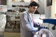 Macht Danni klar, dass sie das Cabrio von Pit zurückgeben muss: Orkan (Orhan Müstak) ...