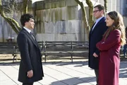 (v.l.n.r.) Rafael Ramirez (Adam Irigoyen); Jason Bull (Michael Weatherly); Isabella Colón (Yara Martinez)