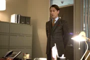 Um diesen Fall lösen zu können, muss Dr. Dylan Reinhart (Alan Cumming) Vergangenheit durchleben ...