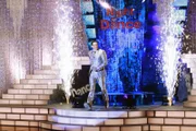 Brad Melville (Adam Harrington), der Moderator der beliebten Tanzshow 'A Night of Dance', ahnt nicht, dass sich hinter den Kulissen ein tragisches Unglück ereignet ...