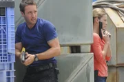 Ermitteln in einem neuen Mordfall: Steve (Alex O'Loughlin, l.) und Lori (Lauren German, r.) ...