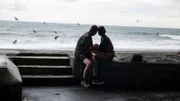 l-r: Ludo (Alessandro Piavani), Bea (Laura Osma)