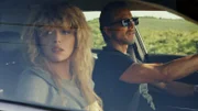 (l-r) Natasha Lyonne als Charlie Cale, Benjamin Bratt als Cliff Legrand.