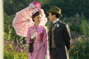 L-R: Caroline Stuyvesant und Blake Ritson