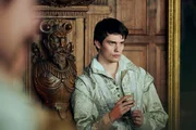 Nicholas Galitzine als George Villiers, 1st Duke of Buckingham