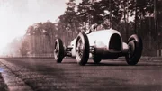 Der Audi-Vorgänger Auto Union stellte im Jahr 1934 erstmals das Modell Silberpfeil auf der Avus Rennstrecke in Berlin vor.