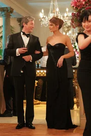 Hat Nigel Wyndham (Charles Shaughnessy, l.) etwas mit dem Mord an dem Topmodel Naomi Allen zu tun? Kate Beckett (Stana Katic, r.) ermittelt undercover ...