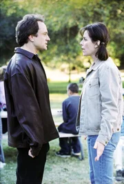 Meg's Husband (Bradley Whitford) und Lois (Jane Kaczmarek)