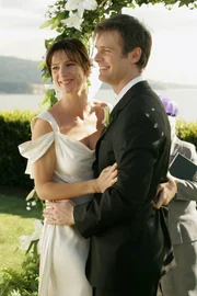 Die Hochzeit von Nate (Peter Krause) und Brenda (Rachel Griffith) wird ein voller Erfolg.