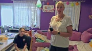 Mama Katrin ist nervös - ihre beiden jüngsten Kinder Lina und Dennis haben jeweils eine Zahn-OP vor sich