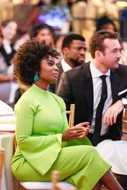 (v.li.): MaameYaa Boafo (Briana Johnson), Michael Luwoye (Anthony Little), Barry Sloane (Jake Reilly).