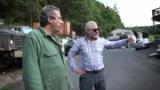 Michael Manousakis (l.)