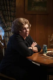 Dita Beard (Kathleen Turner)