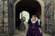 Mary Villiers (Julianne Moore)