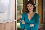 Monica Barbaro (Liz Melero).