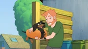 Wer ist der Unbekannte (r.), der Hund Schnitzel (l.) auf dem Arm hält? Und was hat er vor? Törtel geht dem nach.