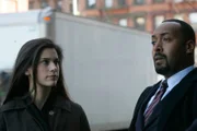 Detective Nina Cassady (Milena Govich), Detective Ed Green (Jesse L. Martin)