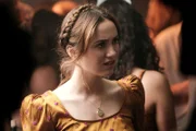 Lexi Howard (Maude Apatow)