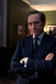 Adam Dalgliesh (Bertie Carvel)