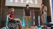Beim Jugendwettbewerb stellen Pippa und Tarun ihre bahnbrechende Erfindung vor.