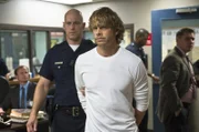 Während Deeks (Eric Christian Olsen) in Haft sitzt und wegen des Mordes an seinem ehemaligen Partner verhört wird, versuchen seine Kollegen alles, um seine Unschuld zu beweisen ...