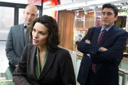 Detective Thomas "TJ" Jaruszalski, Deputy D. A. Connie Rubirosa und Deputy D. A. Ricardo Morales versuchen dem Kriminellen Stanley Vaughn eine Falle zu stellen.