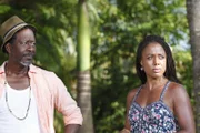 Lena (Nina Toussaint-White, r.) hatte eine Affäre mit dem Opfer, weshalb sie als Verdächtige gilt. Doch welche Beziehung hatte Camilles Vater Marlon (Clarke Peters) zu dem Politiker und wieso taucht er nach all der Zeit plötzlich wieder auf?