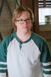 Cole Sibus (Ansel Parios).