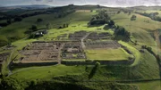 Das Kastell Vindolanda am Hadrianswall im Norden Britanniens birgt archäologische Schätze.