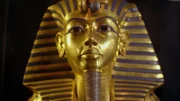 Tutanchamun regierte Ägypten vor über dreitausend Jahren. Als Forschende im Jahr 1922 sein Grab öffneten, blickten sie in die strahlenden Augen seiner goldenen Totenmaske.