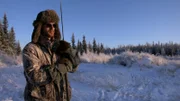 Alex Javor überblickt die Winterlandschaft auf der Jagd nach Bibern. (National Geographic)