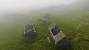 Die Insel Inishark befindet sich acht Kilometer weit draußen im Atlantischen Ozean und zog aufgrund ihrer Abgeschiedenheit seit 1000 Jahren religiöse Pilger an.