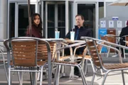 Jessica Knight (Katrina Law, l.); Timothy McGee (Sean Murray, r.)