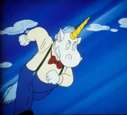 Mit viel Schwung stürzt sich das Einhorn auf seinen Gegner. Wo Geschick nicht hilft, führt vielleicht Temperament zum Ziel.