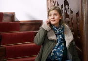 Anna (Fabienne Haller) ist eingesperrt worden und ruft um Hilfe.