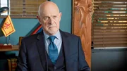 Admiral Hollace Kilbride (Gerald McRaney)