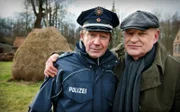 Spreewaldkrimi 13 "Tadliche Fastnacht" 2020 ZDF/Aspekt Telefilm   KEIN STANDFOTO: Portrait der Kommissare  Krxger (C. Redl), Fichte (T. Merten)
