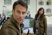 Für immer Frühling Eine neue Bekanntschaft: Marco Girnth als Mark Weber, Simone Thomalla als Katja Baumann.