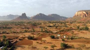 Teile von Äthiopien im Nordosten Afrikas sind geprägt von wilden Landschaften, in denen seltene Tiere und Pflanzen leben.