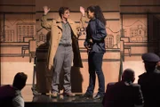 Craig Rykart (Scott McCord) und Detective Sam Shaw (Sydney Tamiia Poitier)