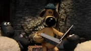 Bitzer liest den Schafen eine Geschichte vor. So ruhig diese Nacht beginnt, wird sie aber nicht bleiben.