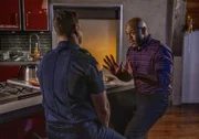 L-R: Peter Krause as Bobby Nash, Rockmond Dunbar as Michael Grant.