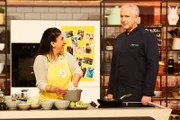 +++ Die Verwendung des sendungsbezogenen Materials ist nur mit dem Hinweis und Verlinkung auf RTL+ gestattet. +++; Fatma Atalay, Alexander Herrmann
