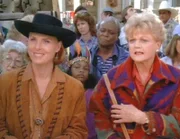 Jessica Fletcher (Angela Lansbury) besucht ihre alte Freundin Susan Lindsay (Mariette Hartley) in New Mexiko. Sie arbeitet dort als Malerin.