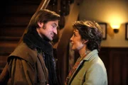 Gregor stößt in seiner Überforderung Maria vor den Kopf. Von links: Gregor Brunner (Holger M. Wilhelm) und Maria Kirchleitner (Daniela März).