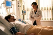 Dr. Lauren Bloom (Janet Montgomery)