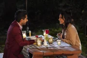 Al (Adhir Kalyan, l.); Ariana (Azita Ghanizada, r.)