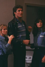 (v.l.n.r) Julie Rogers (Julianne McNamara); Michael Knight (David Hasselhoff); Bonnie Barstow (Patricia McPherson)