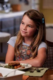 Missy Cooper (Raegan Revord) Missy Cooper (Raegan Revord)